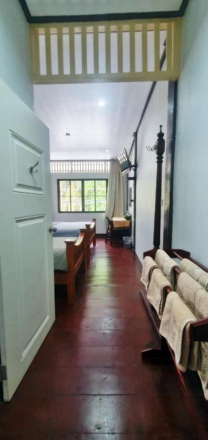 Ob Arun House Bed and Breakfast Bangkok Esterno foto