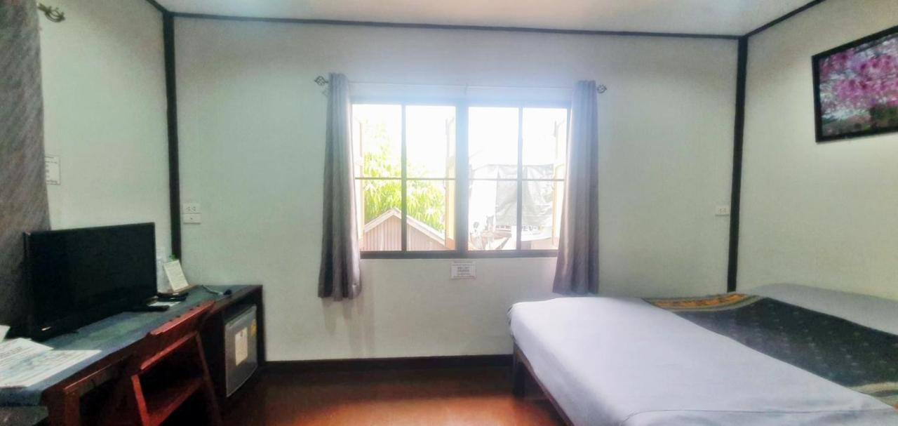Bed and Breakfast Ob Arun House Bangkok Esterno foto