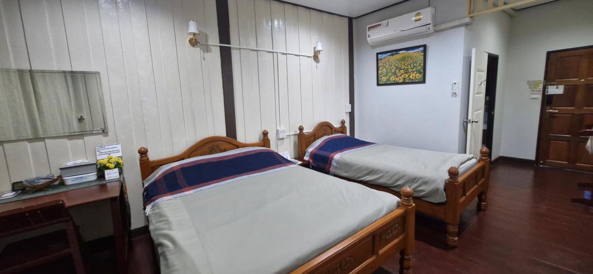 Bed and Breakfast Ob Arun House Bangkok Esterno foto