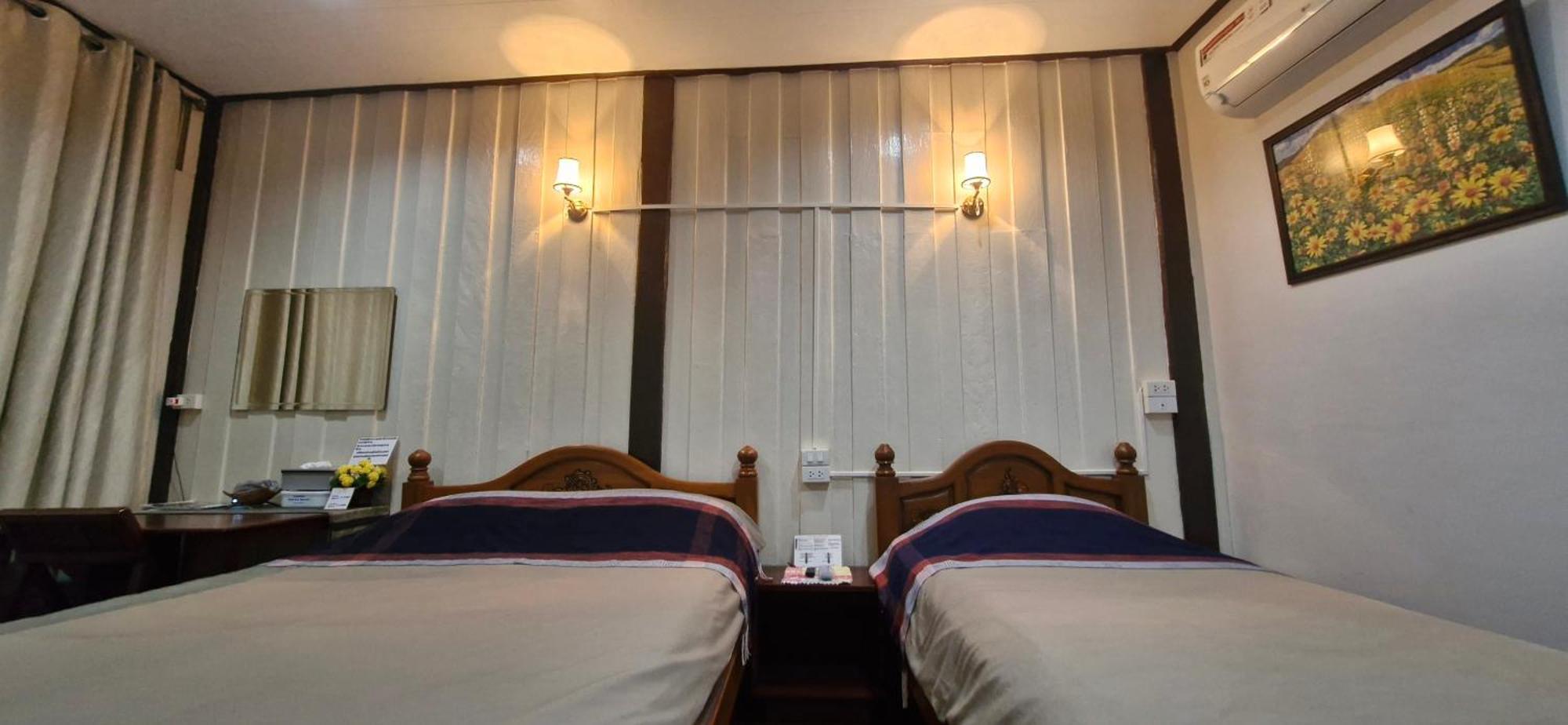 Bed and Breakfast Ob Arun House Bangkok Esterno foto