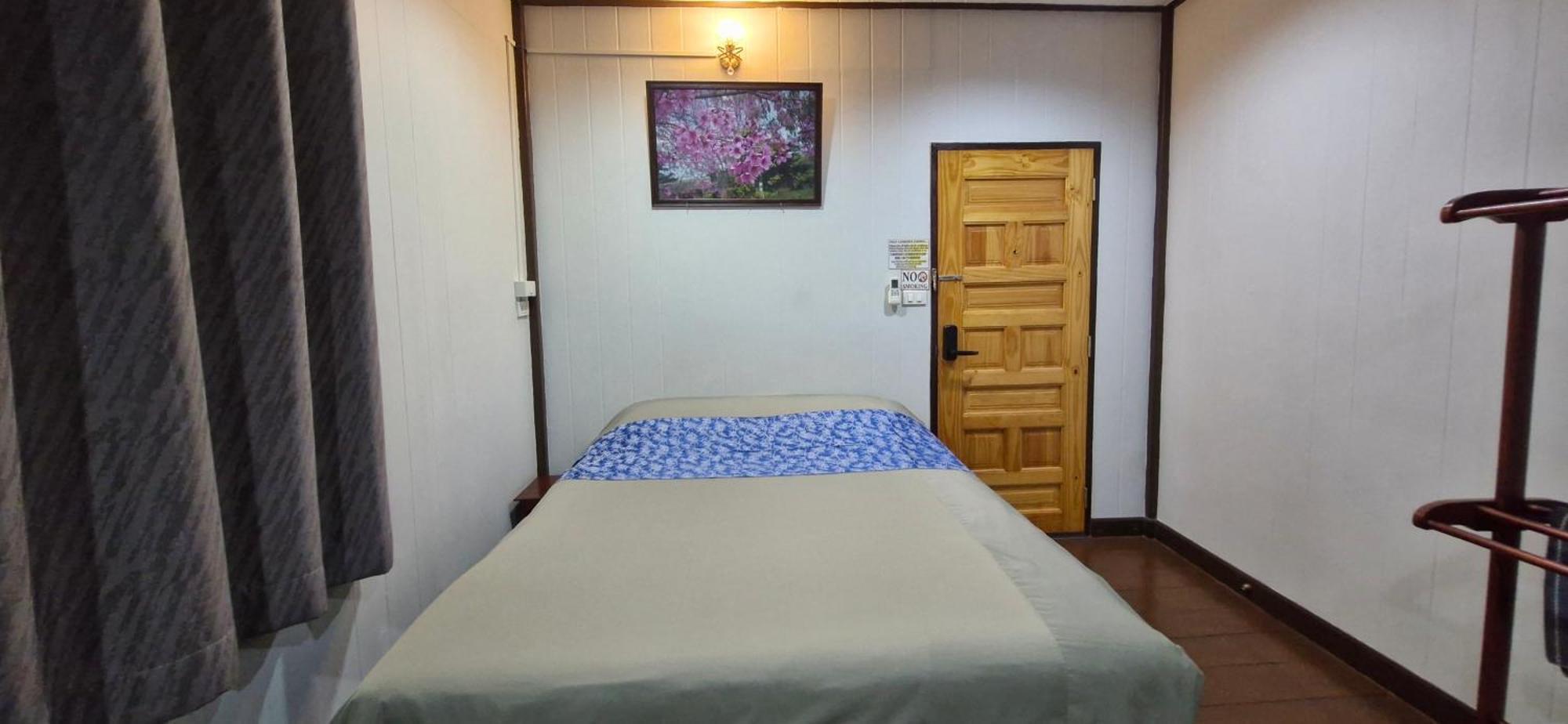 Bed and Breakfast Ob Arun House Bangkok Esterno foto