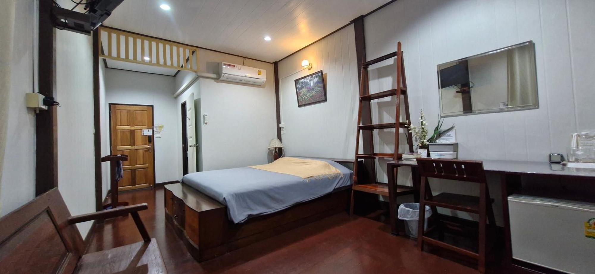 Bed and Breakfast Ob Arun House Bangkok Esterno foto